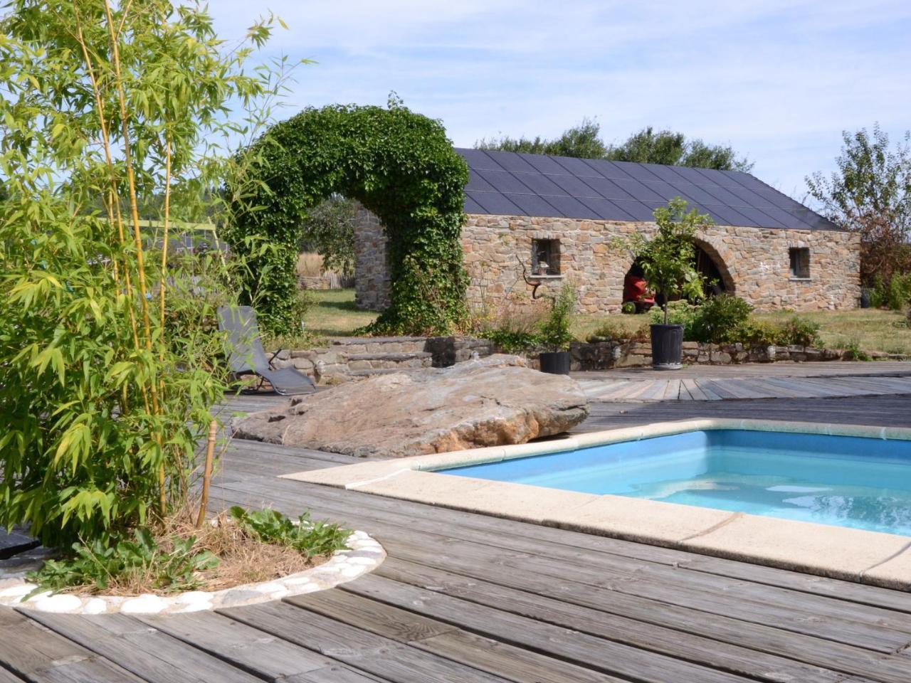 Gorgeous Holiday Home In Stoumont With Garden Exterior foto